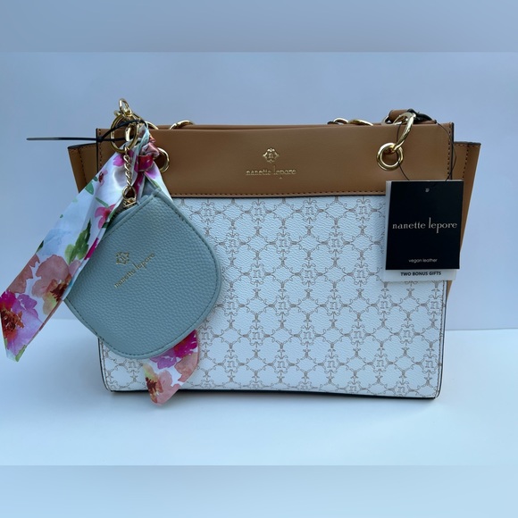 Nanette Lepore Handbags - NWT Tote Nanette Lepore.